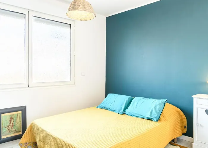 Semesterbostad Aime Bourdier By Interhome